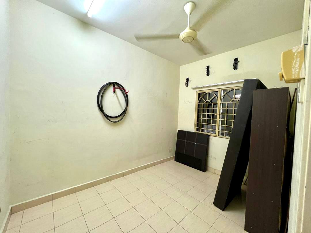 2 Storey Terrace House Bandar Putra Permai - photo 13