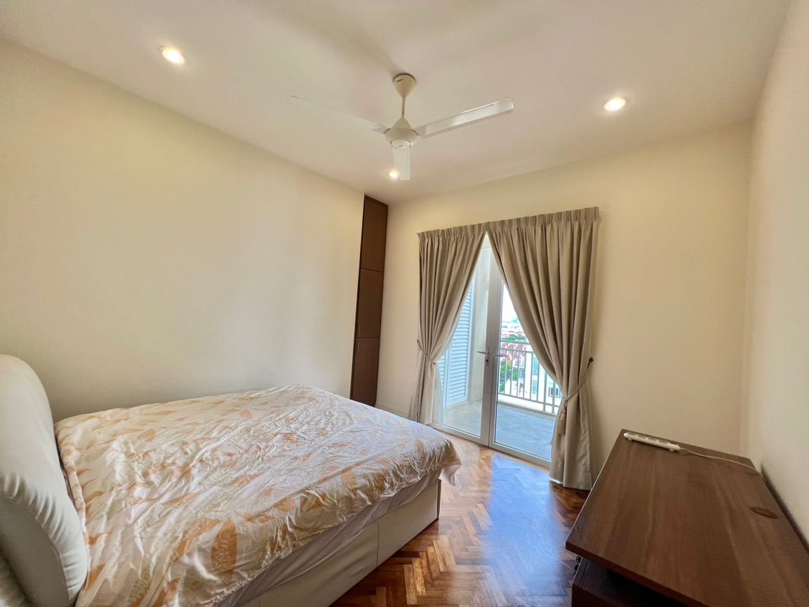 Quayside Seafront Resort Condominiums - photo 8