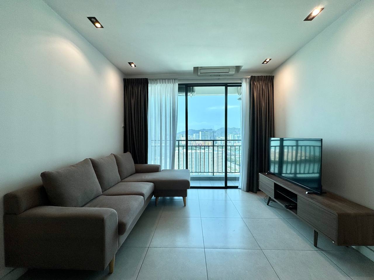 3 Residence ...