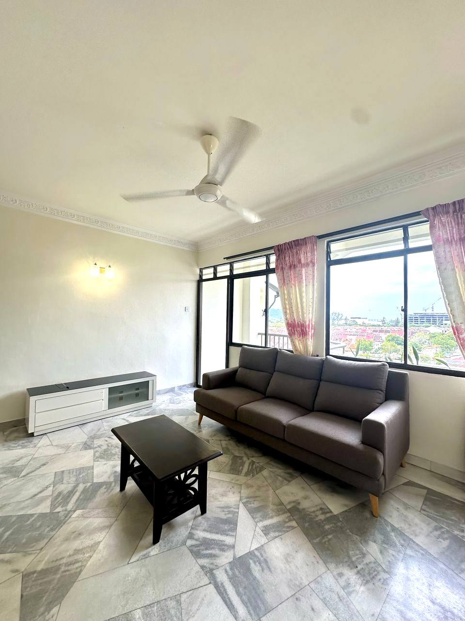 Lavinia Apartment ...
