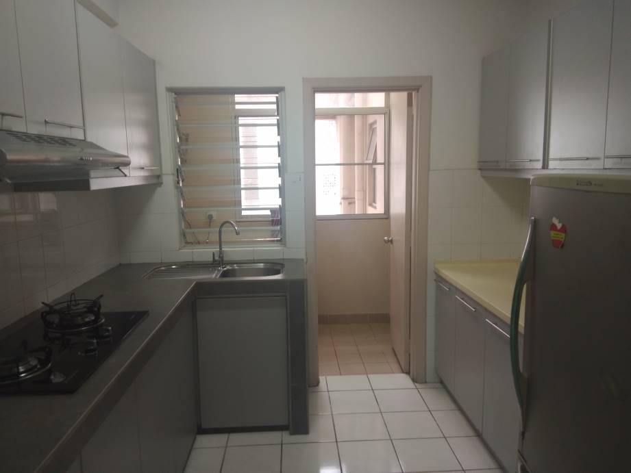 Seri Maya Condominium - photo 3