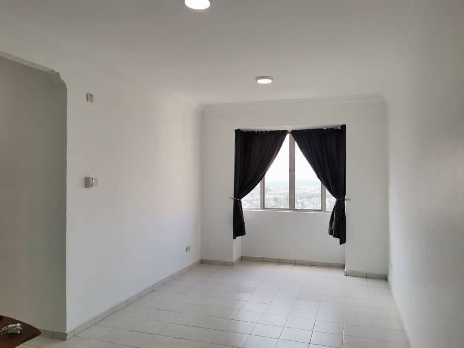 Nusa Perdana Service Apartment, Gelang Patah - photo 2