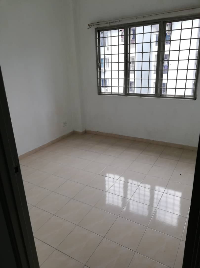 Teratai Mewah Apartment Block 6, Setapak - photo 3