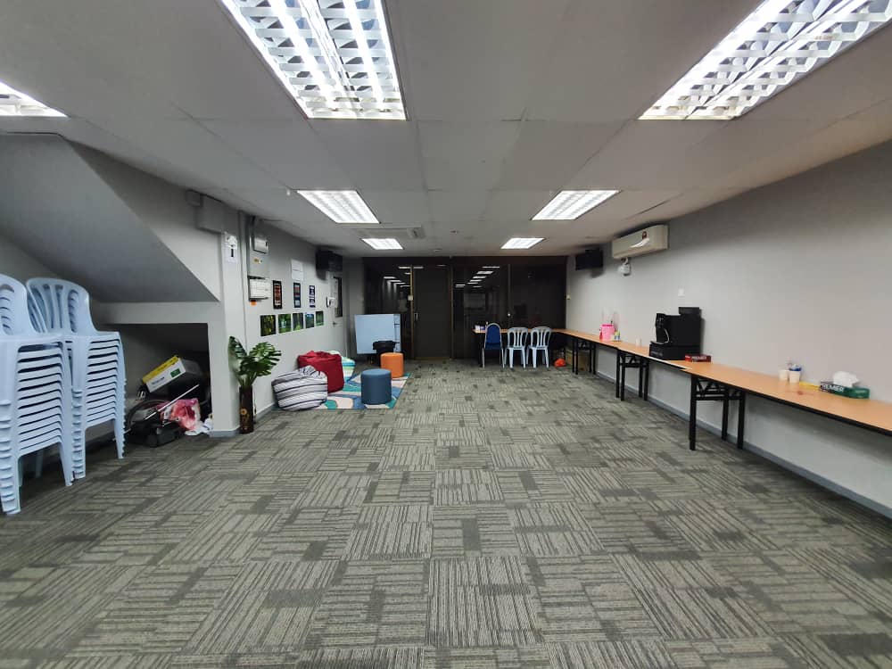 For Let Ss19 2storey office - photo 2