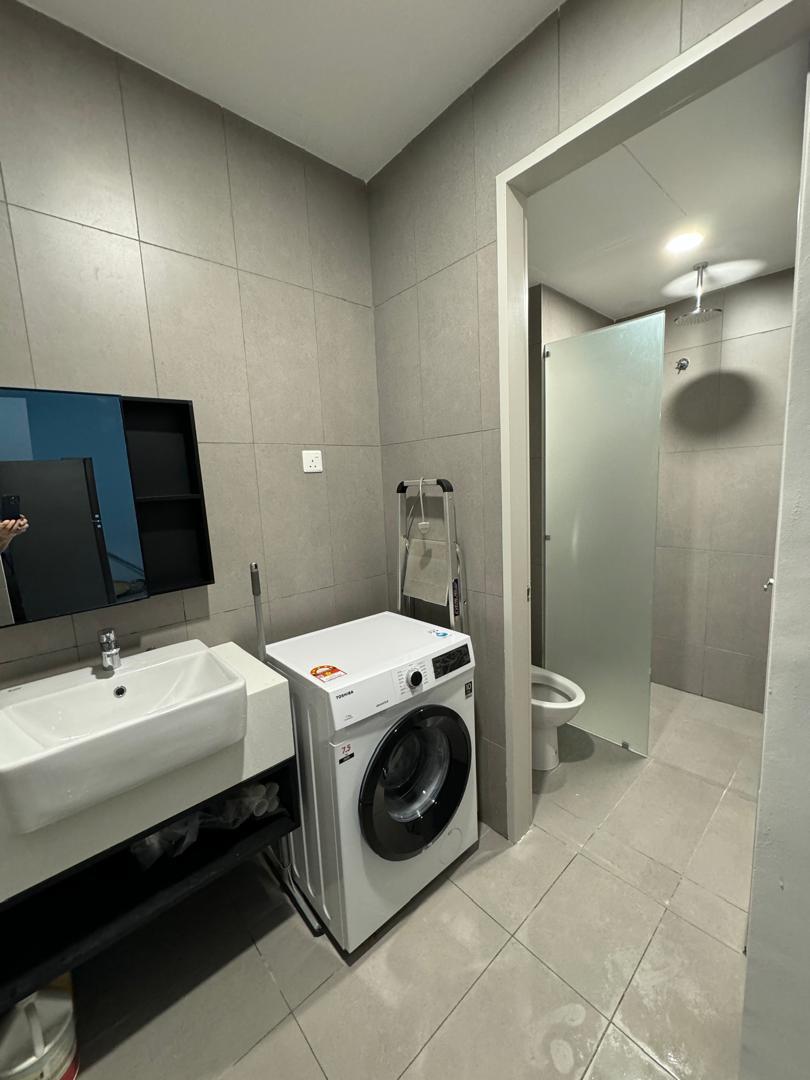 Yolo Signature 3Rooms FF By BL - photo 2