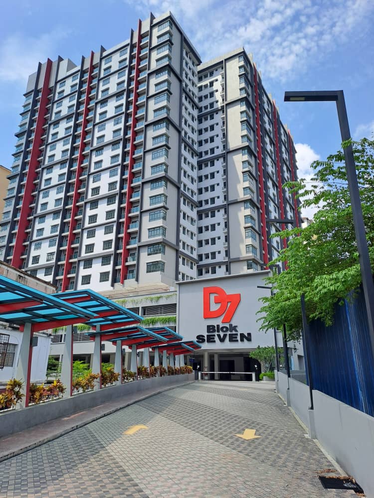 D Seven Brand New Room For Rent By BL - photo 11