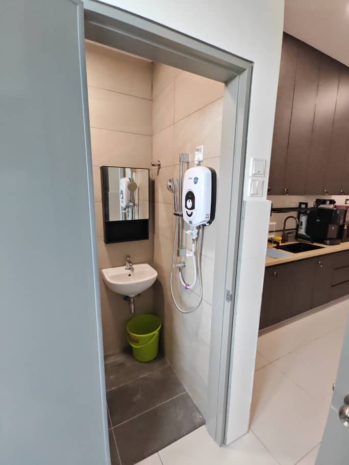 D Seven Brand New Room For Rent By BL - photo 8