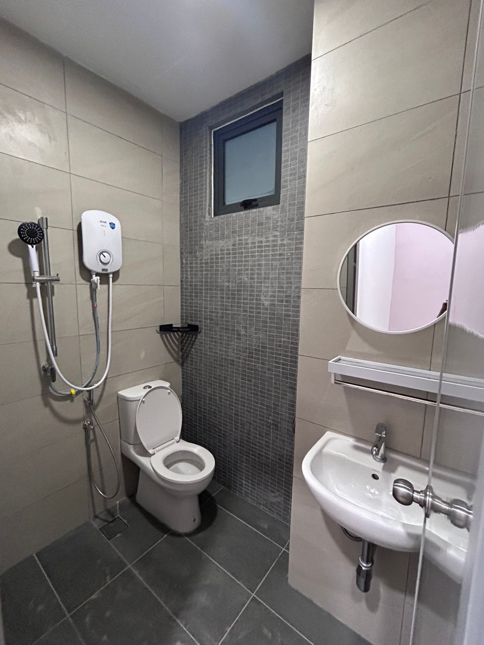 D Seven Brand New Room For Rent By BL - photo 7