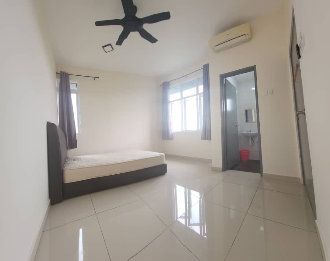 Renovated Lavender Residence - photo 10