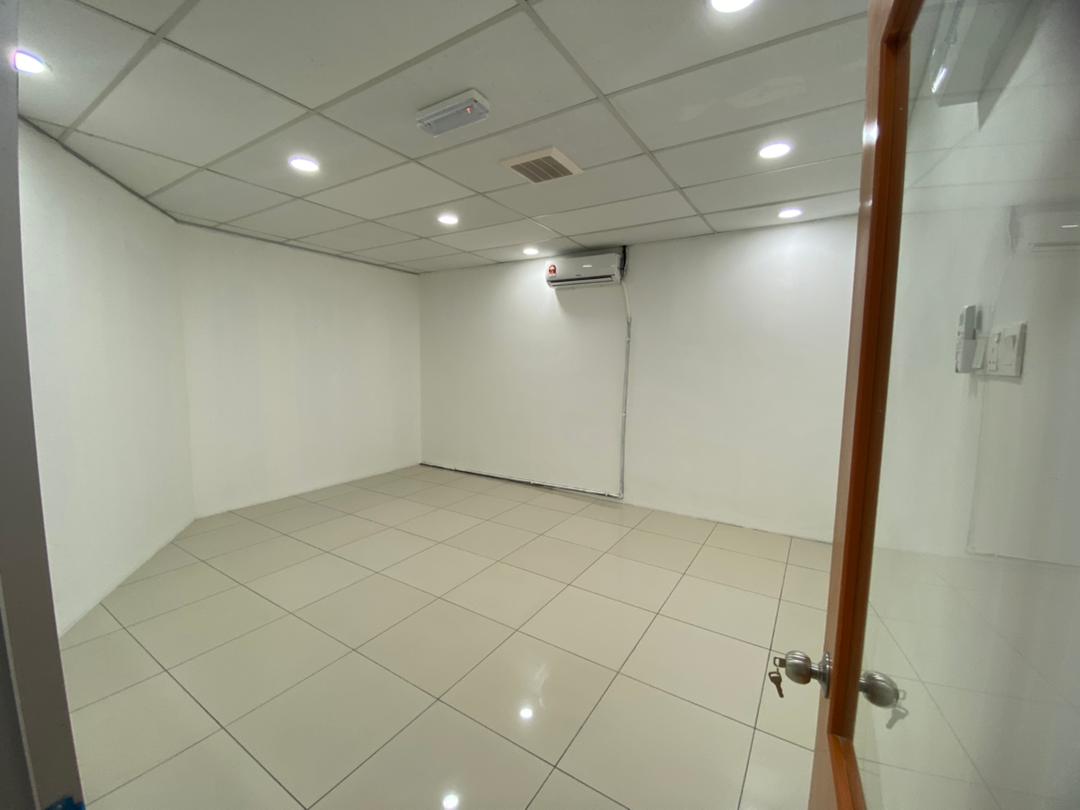 The Hub Coworking Space - photo 3
