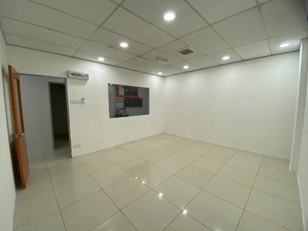 The Hub Coworking Space - photo 4