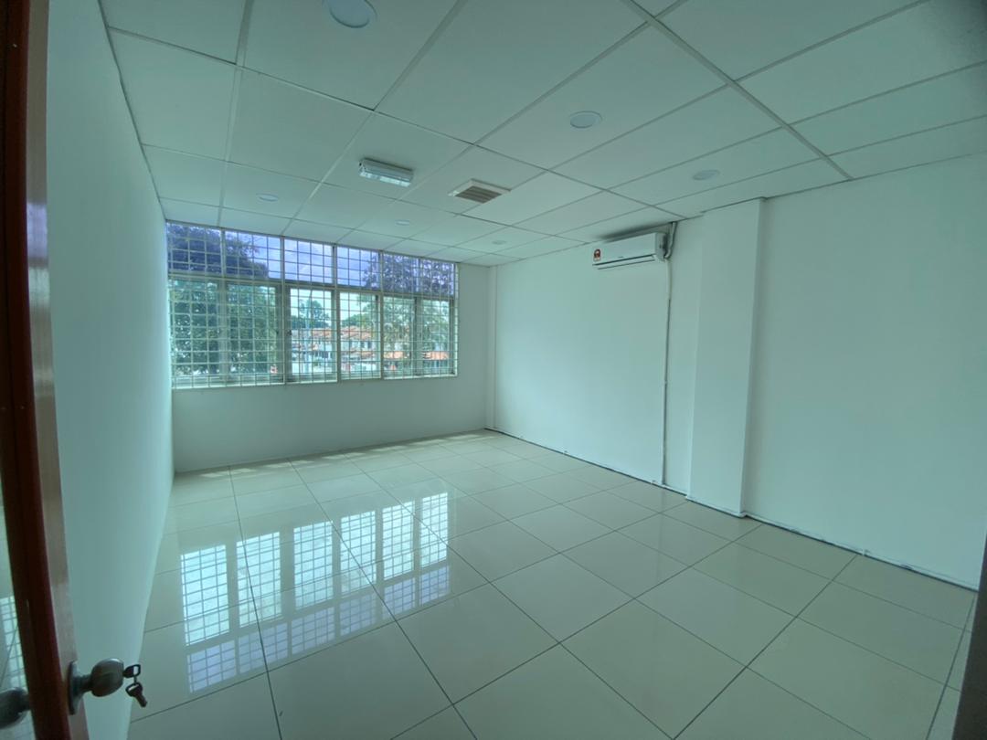The Hub Coworking Space - photo 6