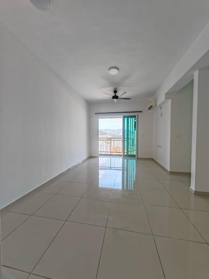 Solaria Residences ...