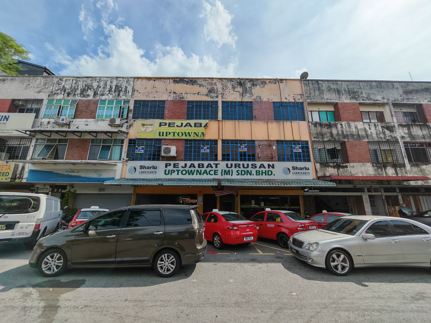 Dataran Taman Ampang ...