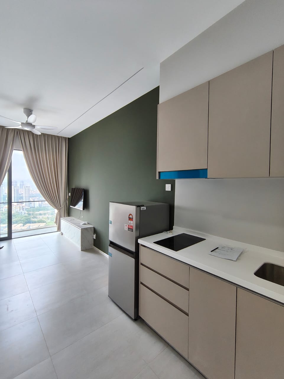 Laurel Residence - photo 2