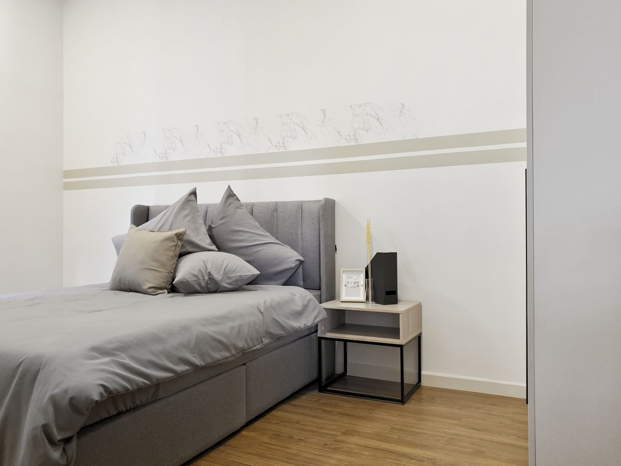 Fully Furnished with ID Design at Sunway Area - photo 8