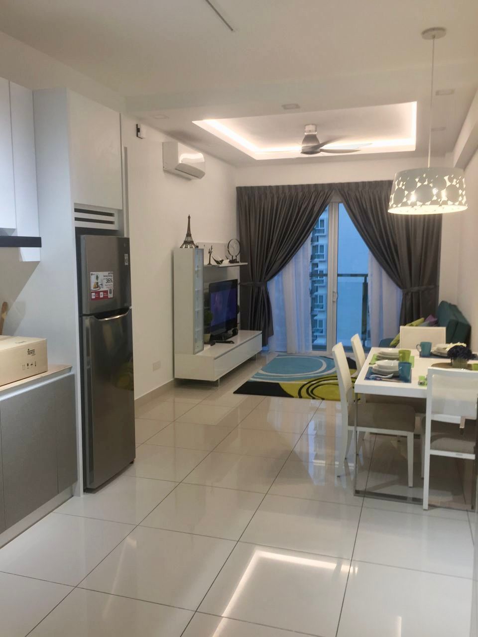 Tropicana Bay Sim Ju ...