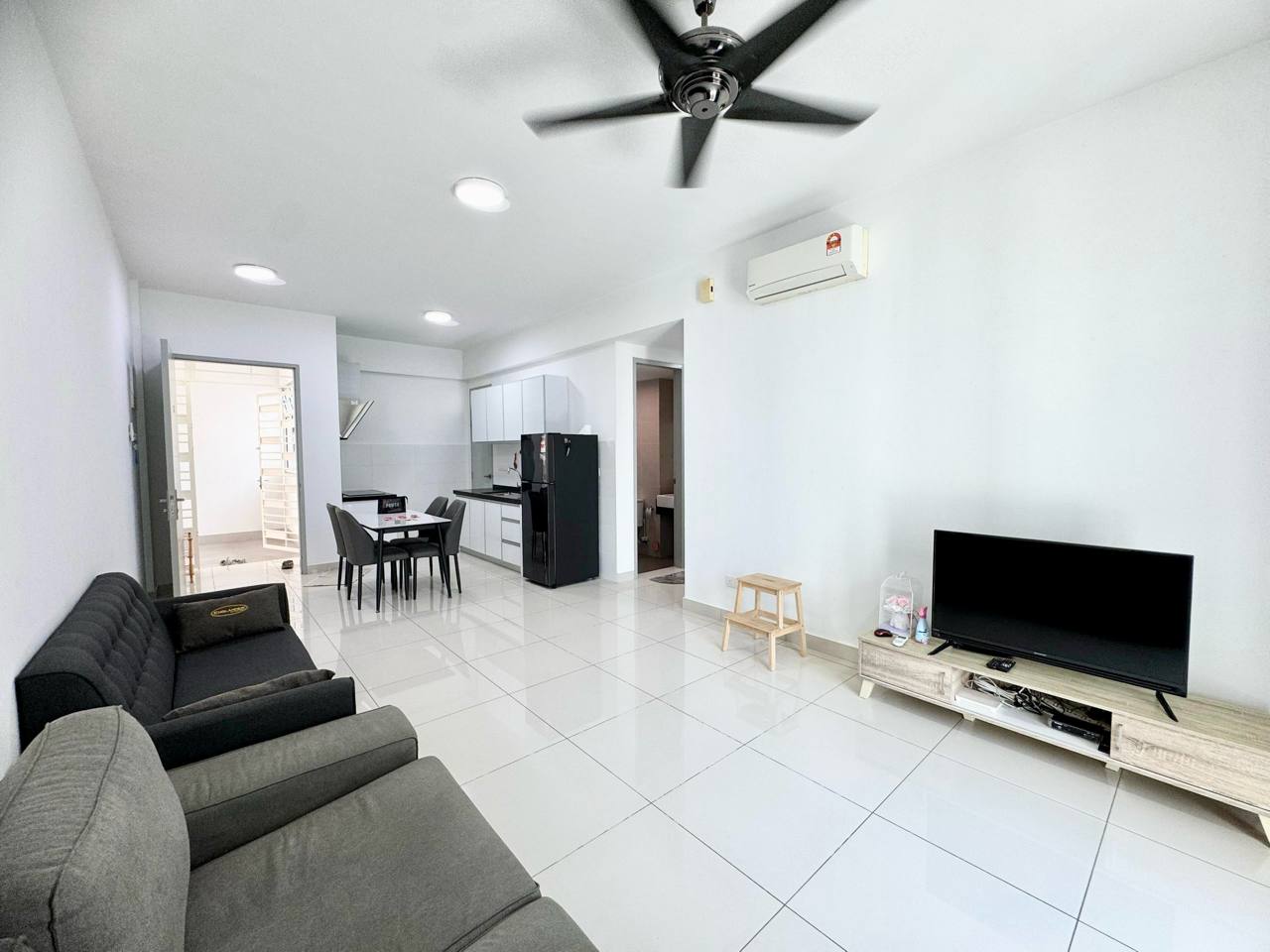 Tropicana Bay AAA - photo 1