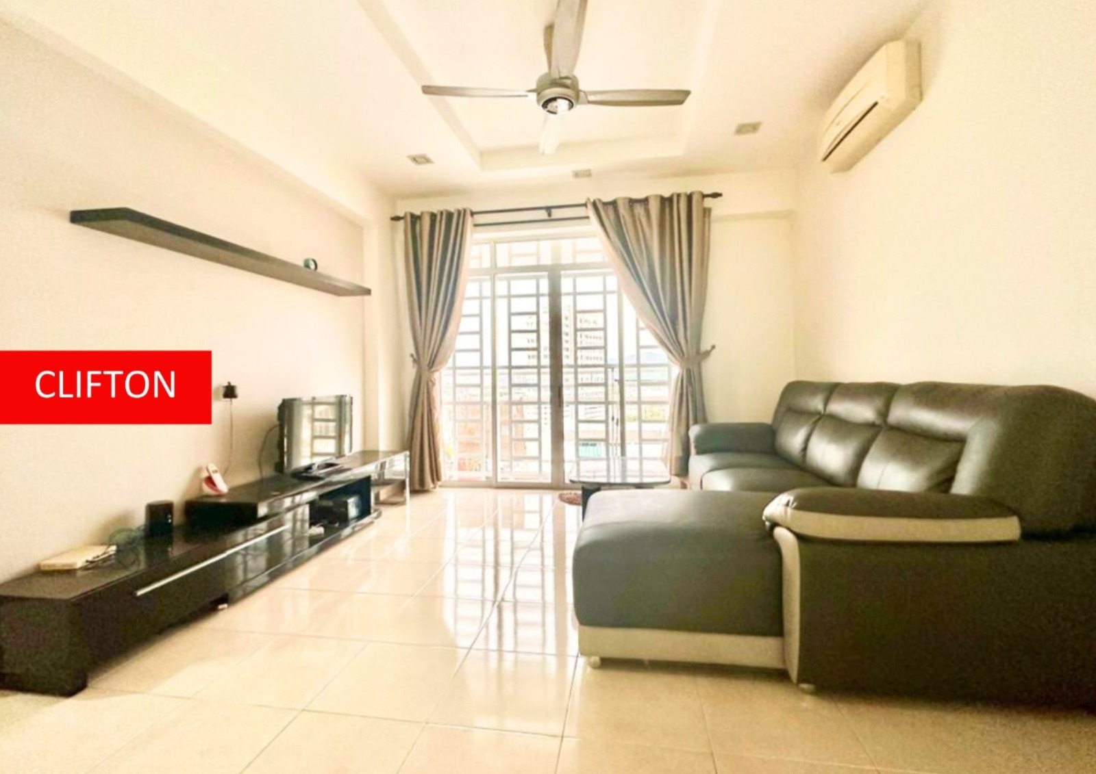 D Piazza 1300sqft Re ...