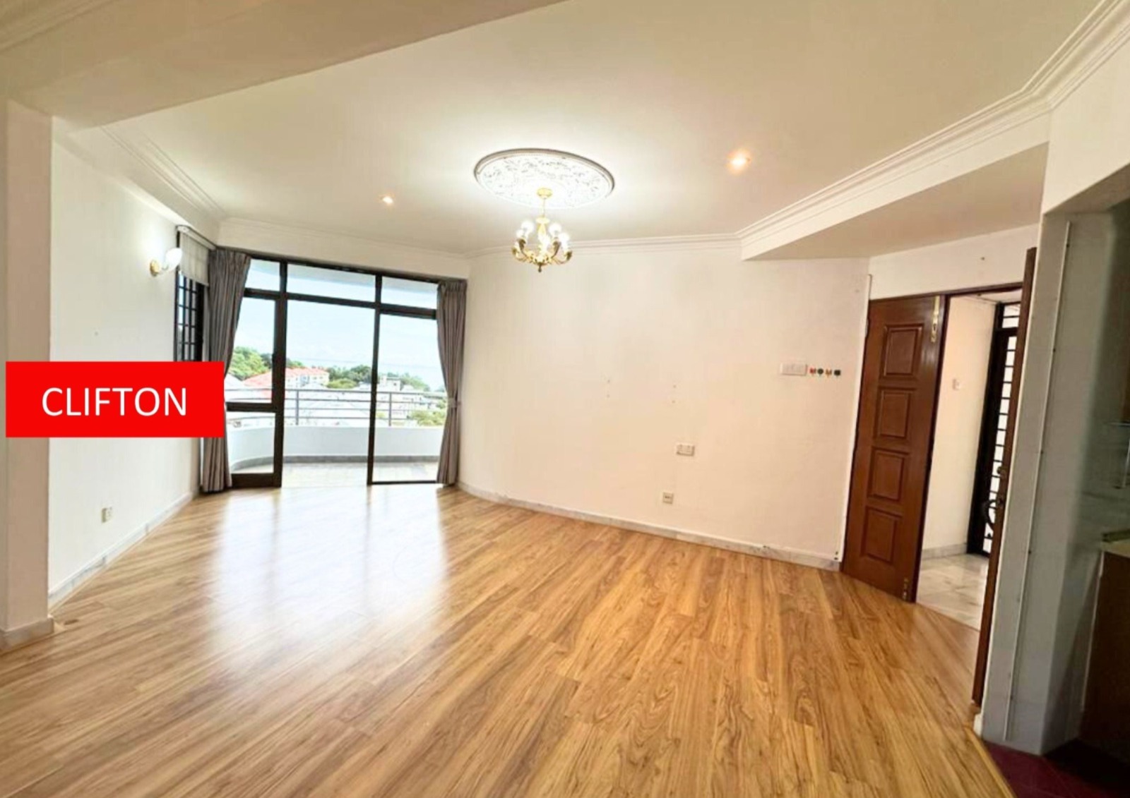 Marina Tower 1300sqft Semi Furnished 1 Carpark - photo 2