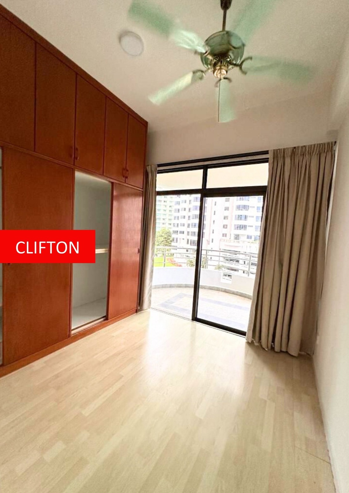 Marina Tower 1300sqft Semi Furnished 1 Carpark - photo 5