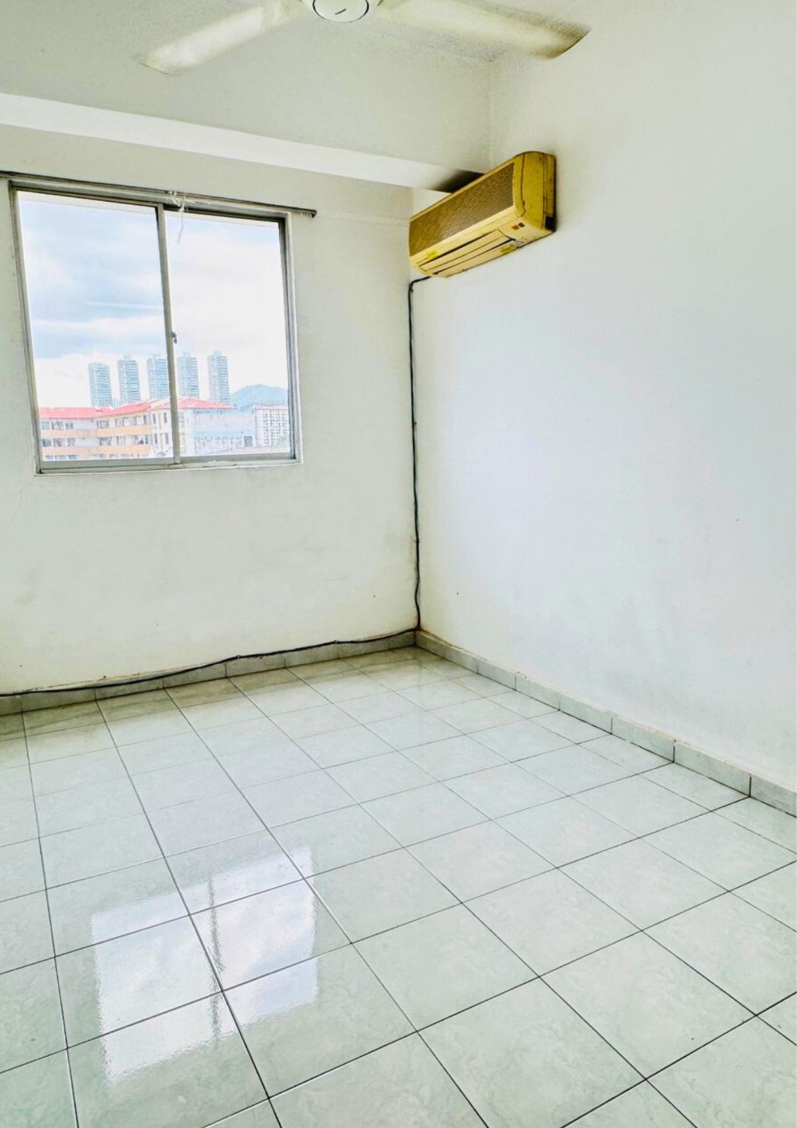 Taman Kang Har Tong 700sqft Ori Unit 1 Carpark - photo 2