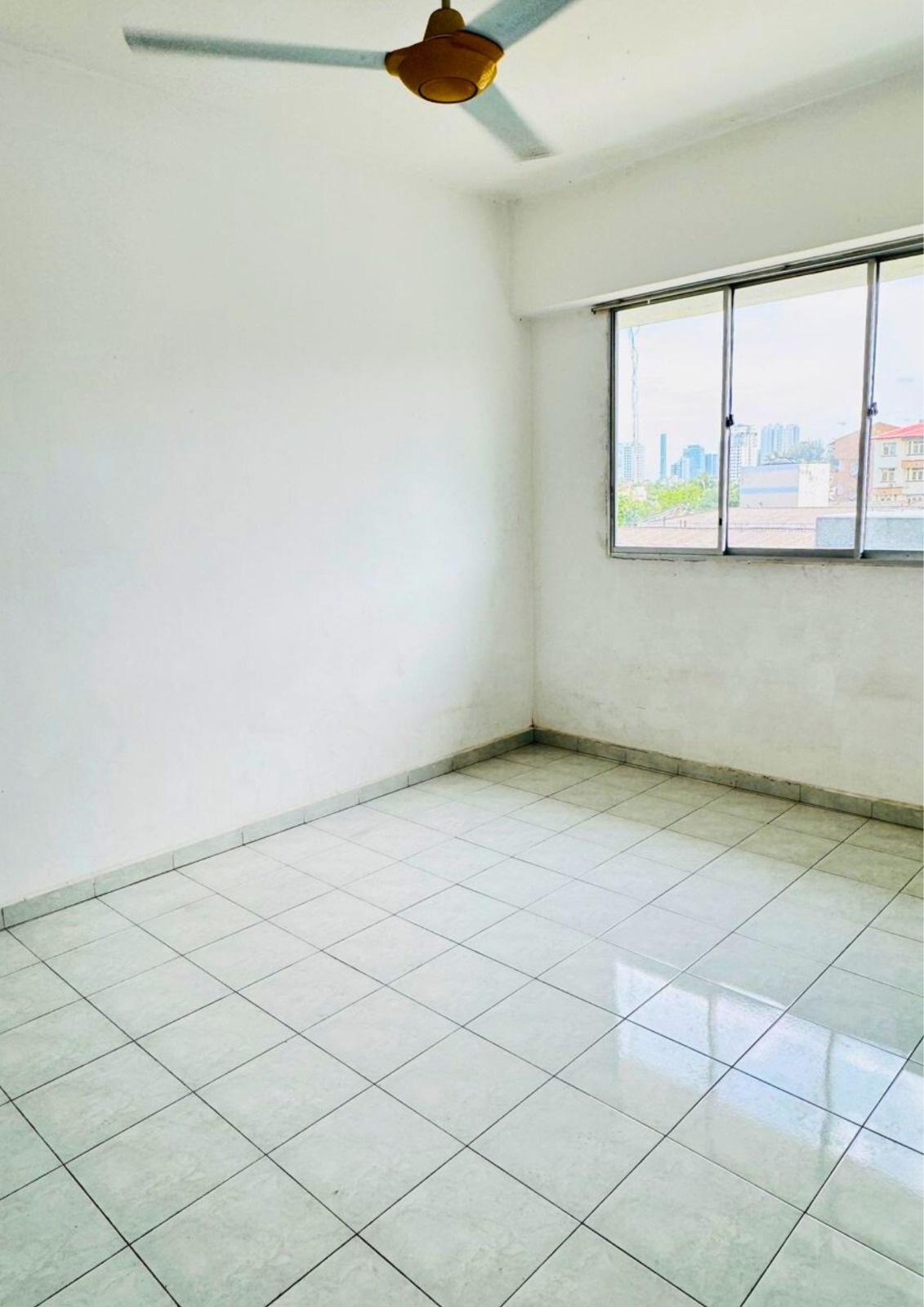 Taman Kang Har Tong 700sqft Ori Unit 1 Carpark - photo 3