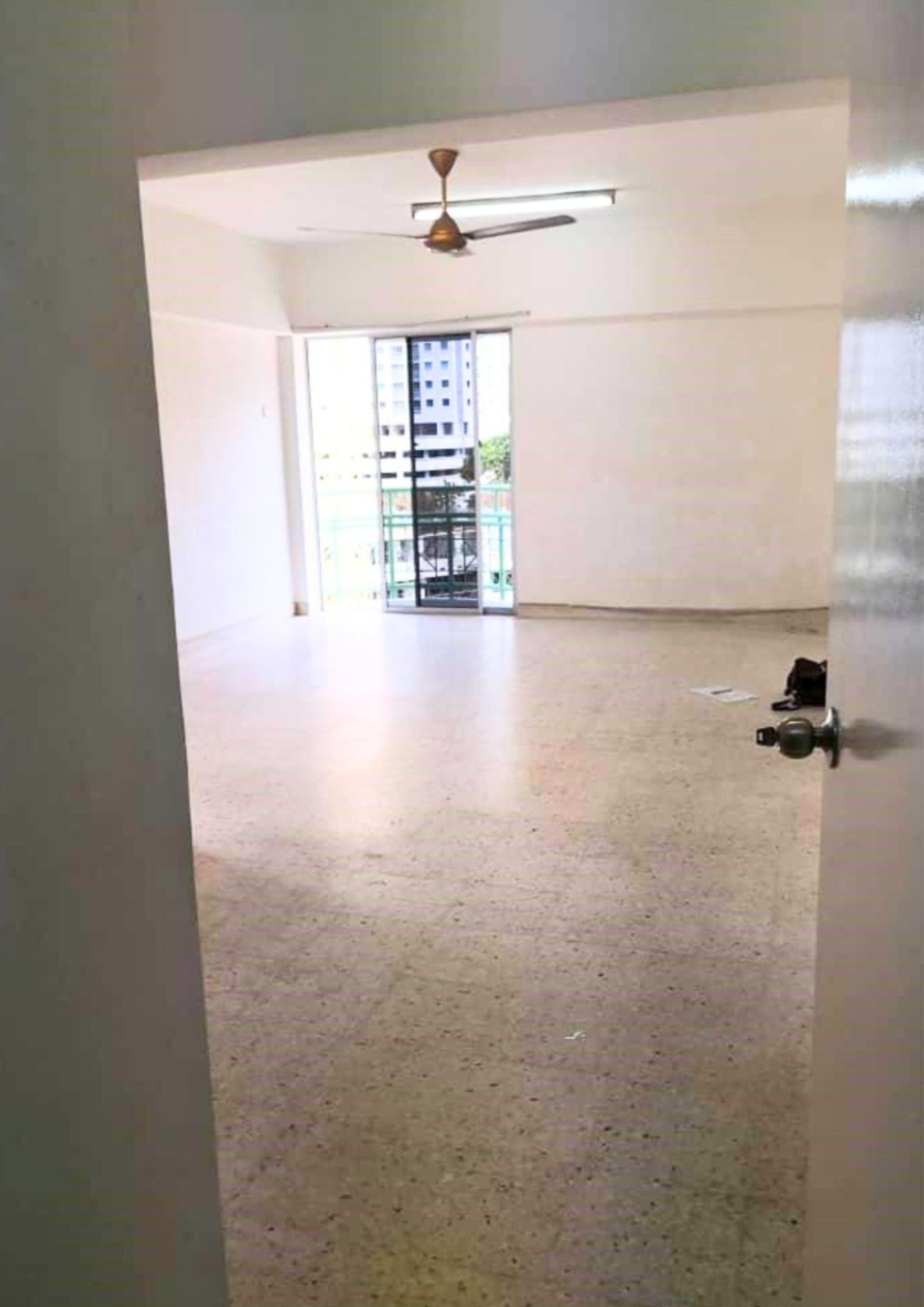 Mutiara Ria 800sqft Full Furnished 1 Carpark - photo 1