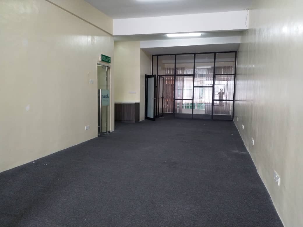 Connaught Avenue - Mdm Foo - photo 5