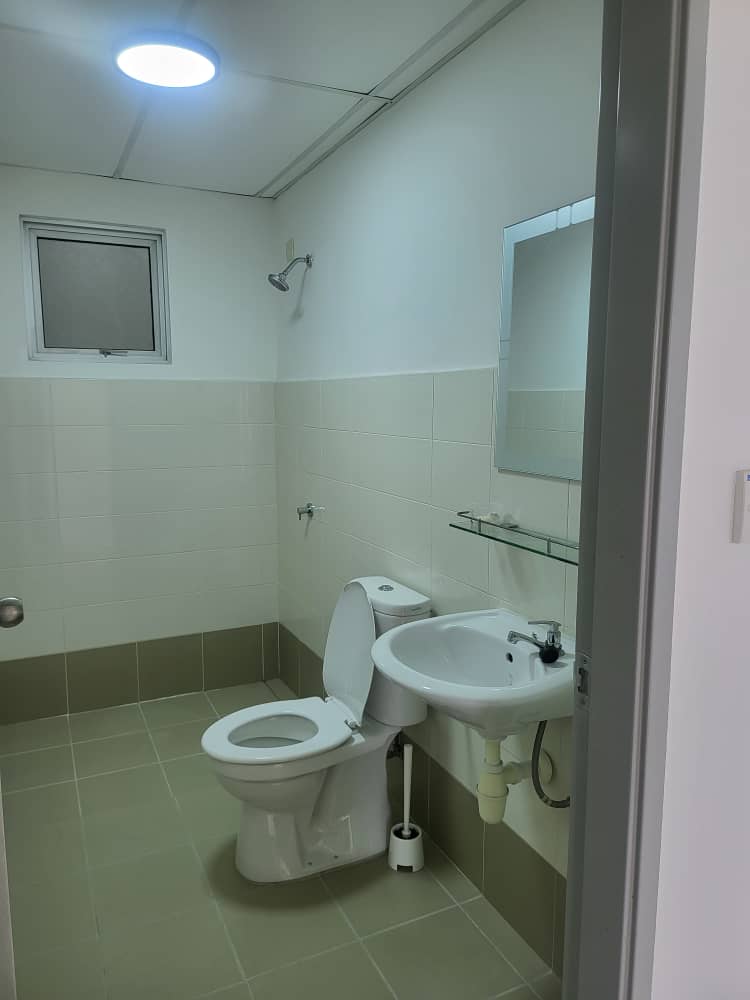 Axis Crown Sandy 1110sq ft E-18-01 - photo 8