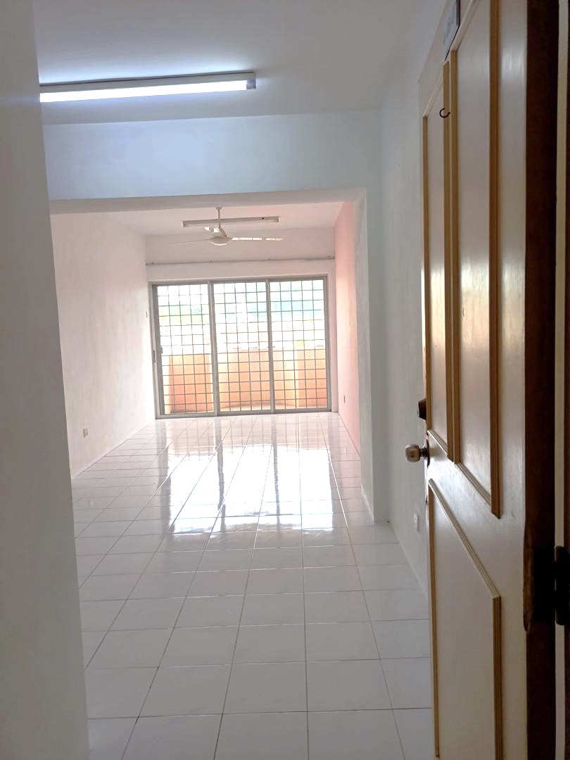 Juara Suria Apartment - photo 3