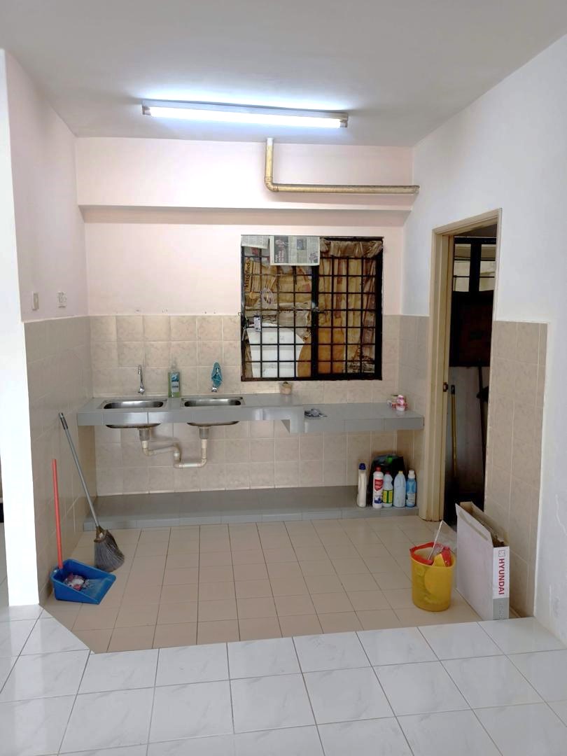 Juara Suria Apartment - photo 4