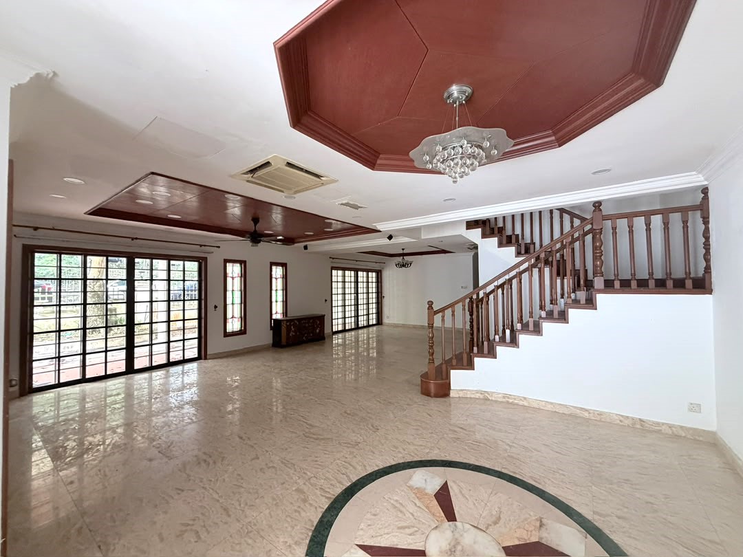 Taman Bukit Indah 3 Storey - photo 2