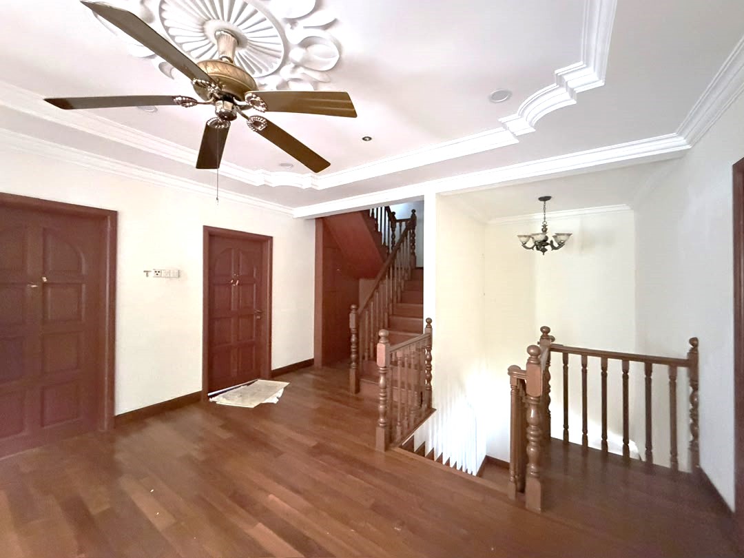 Taman Bukit Indah 3 Storey - photo 9