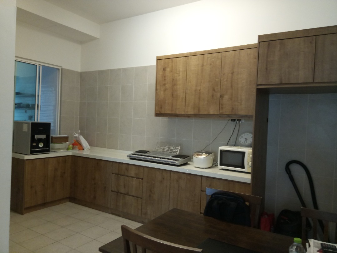 8 petaling condo
