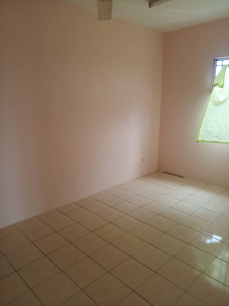 Kinrara putri apartment taman kinrara seksyen 4 bd - photo 2