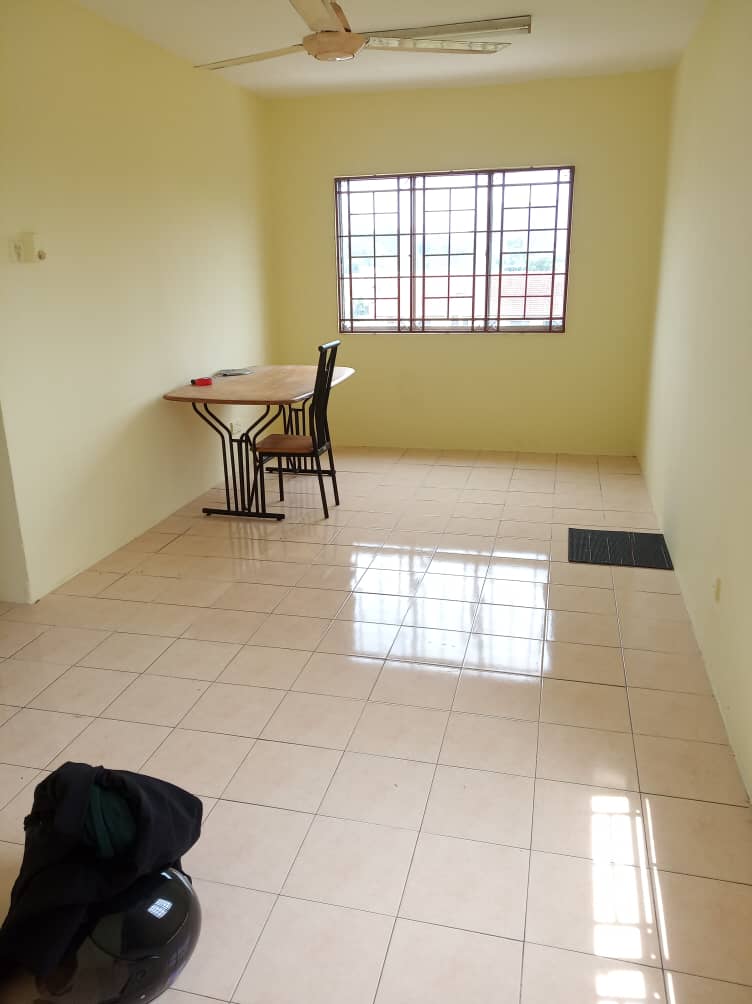 Kinrara putri apartment taman kinrara seksyen 4 bd - photo 4
