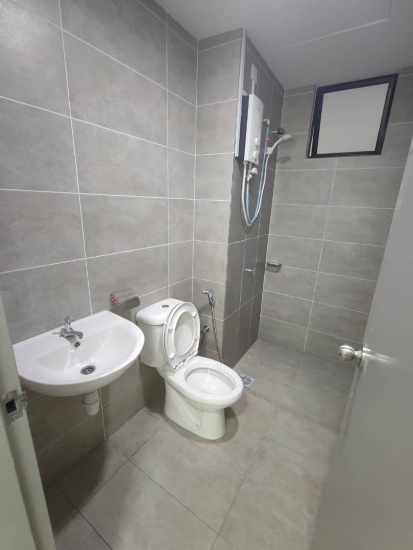 Mizumi Resindence PF 3R2B2CP Rent By Crystal Ho - photo 6