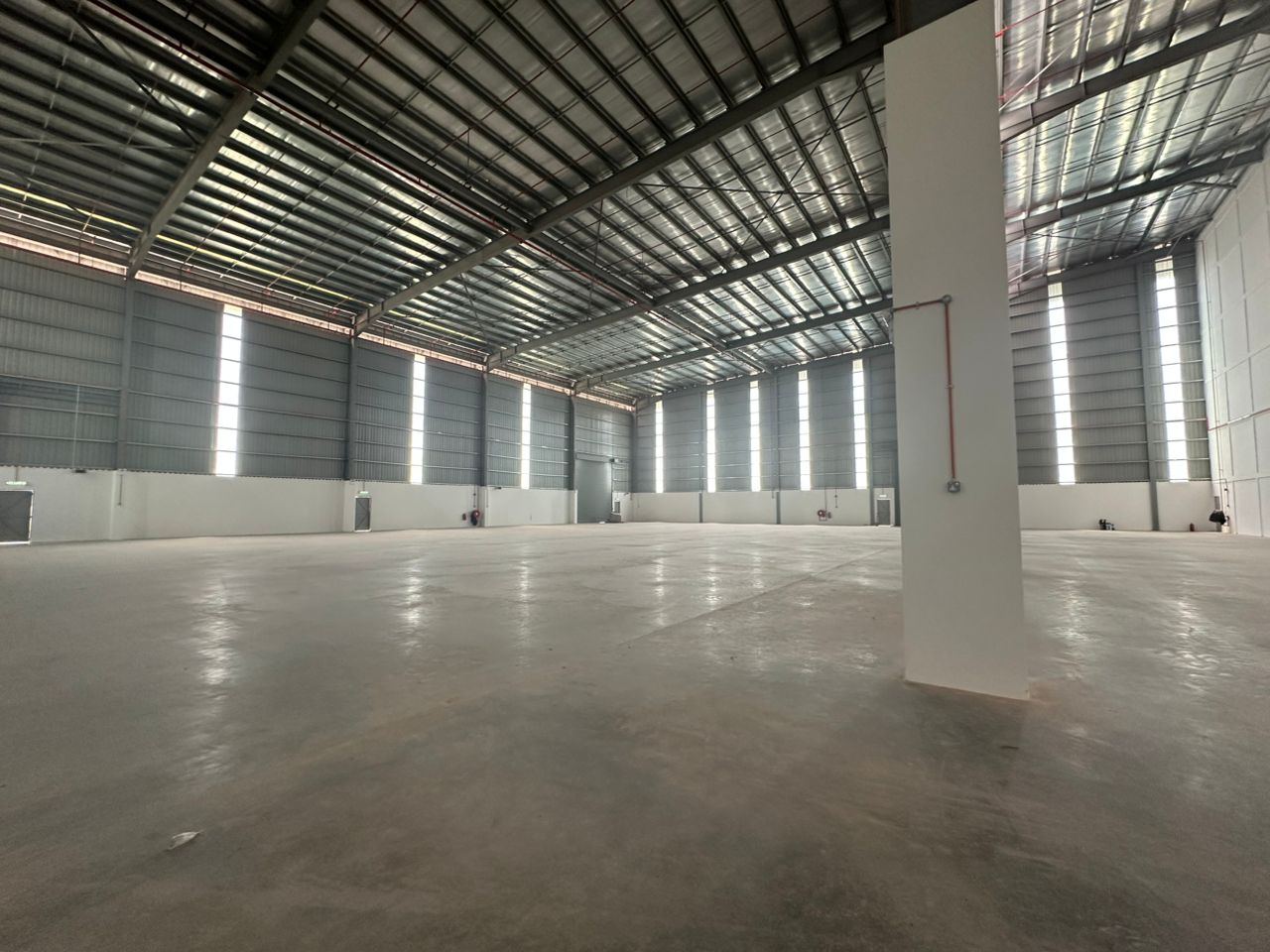 111200 sqft Brand New Detached Industrial Units - photo 6