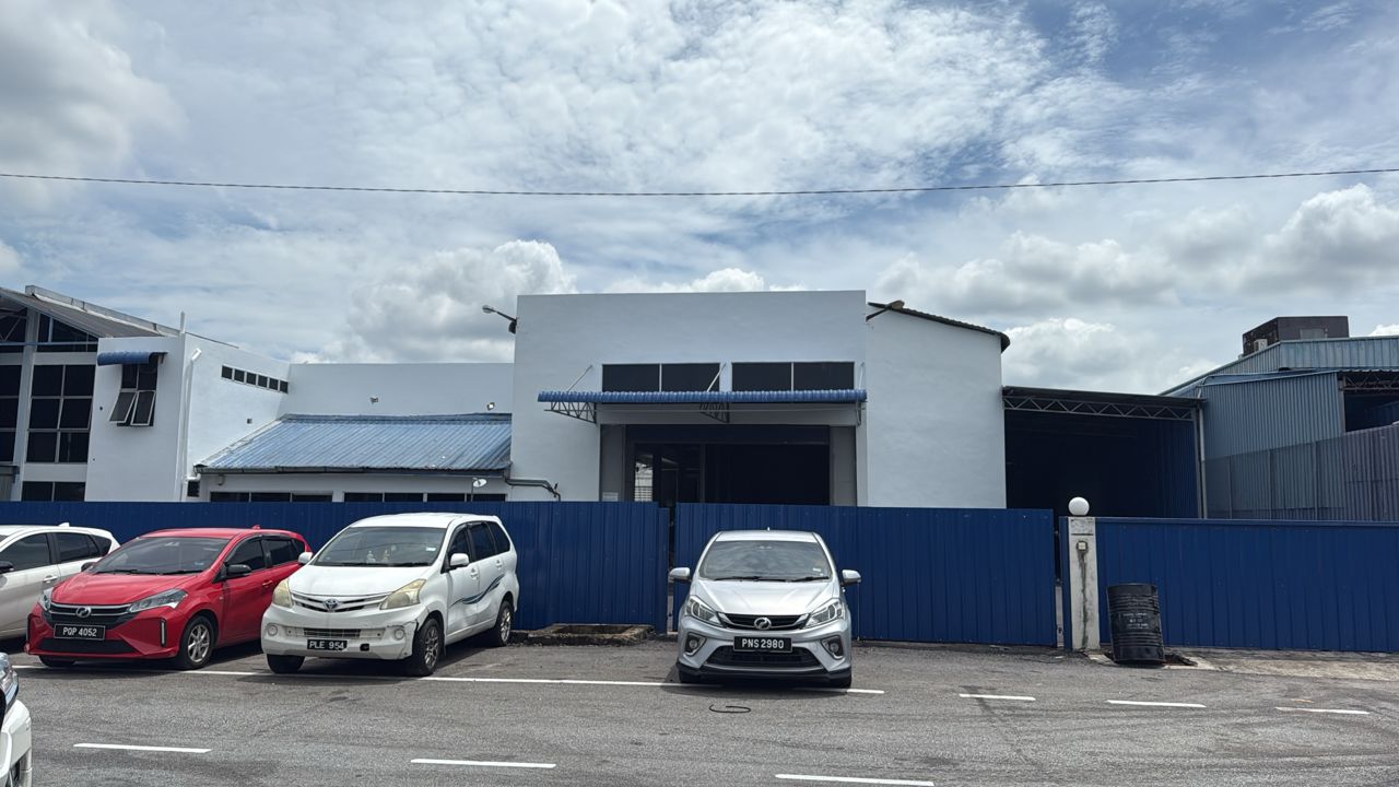 2 Storey Semi Detached Factory Bukit Minyak - photo 1