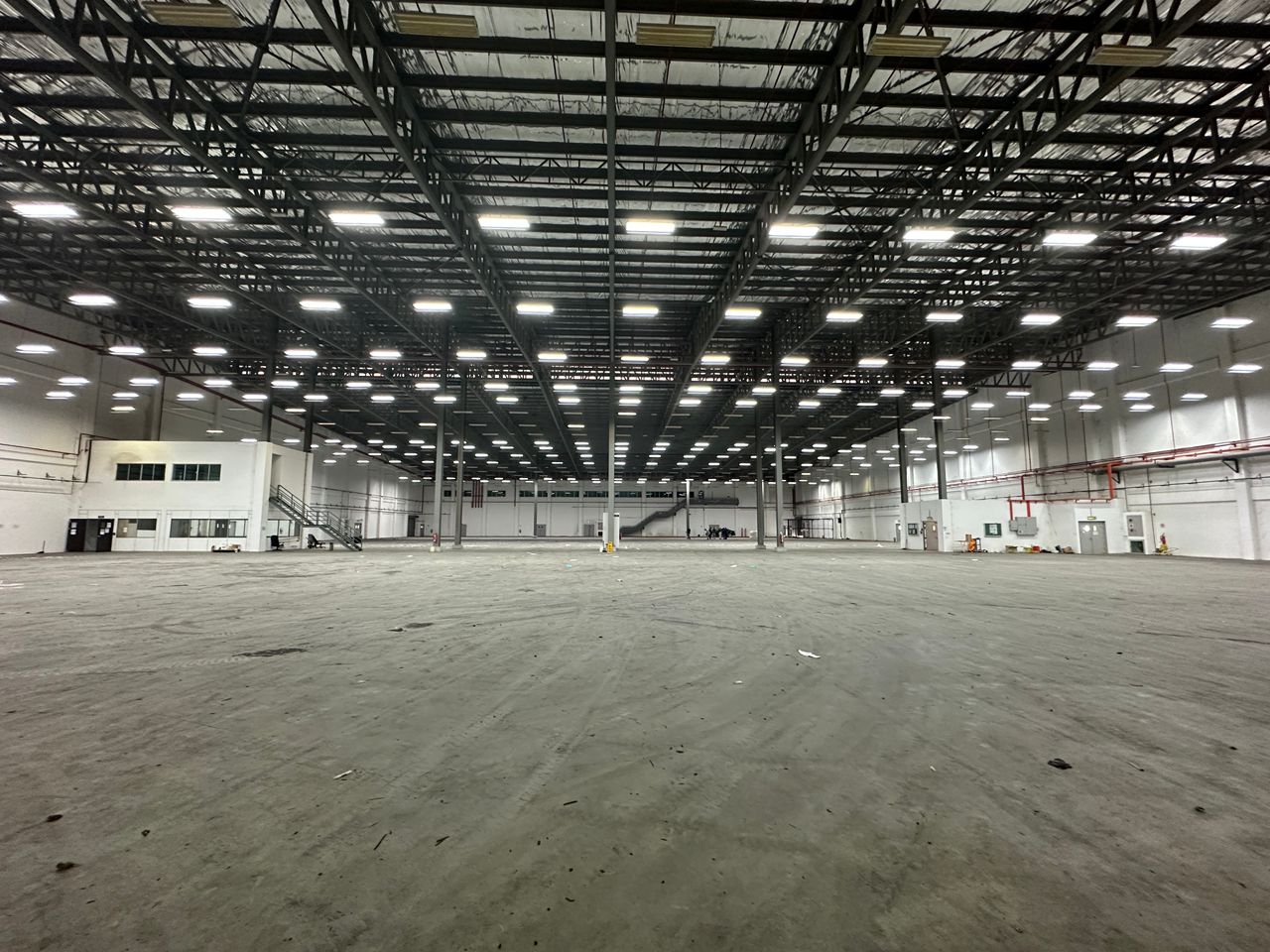 119990 sqft High-Spec Industrial Facility - photo 6