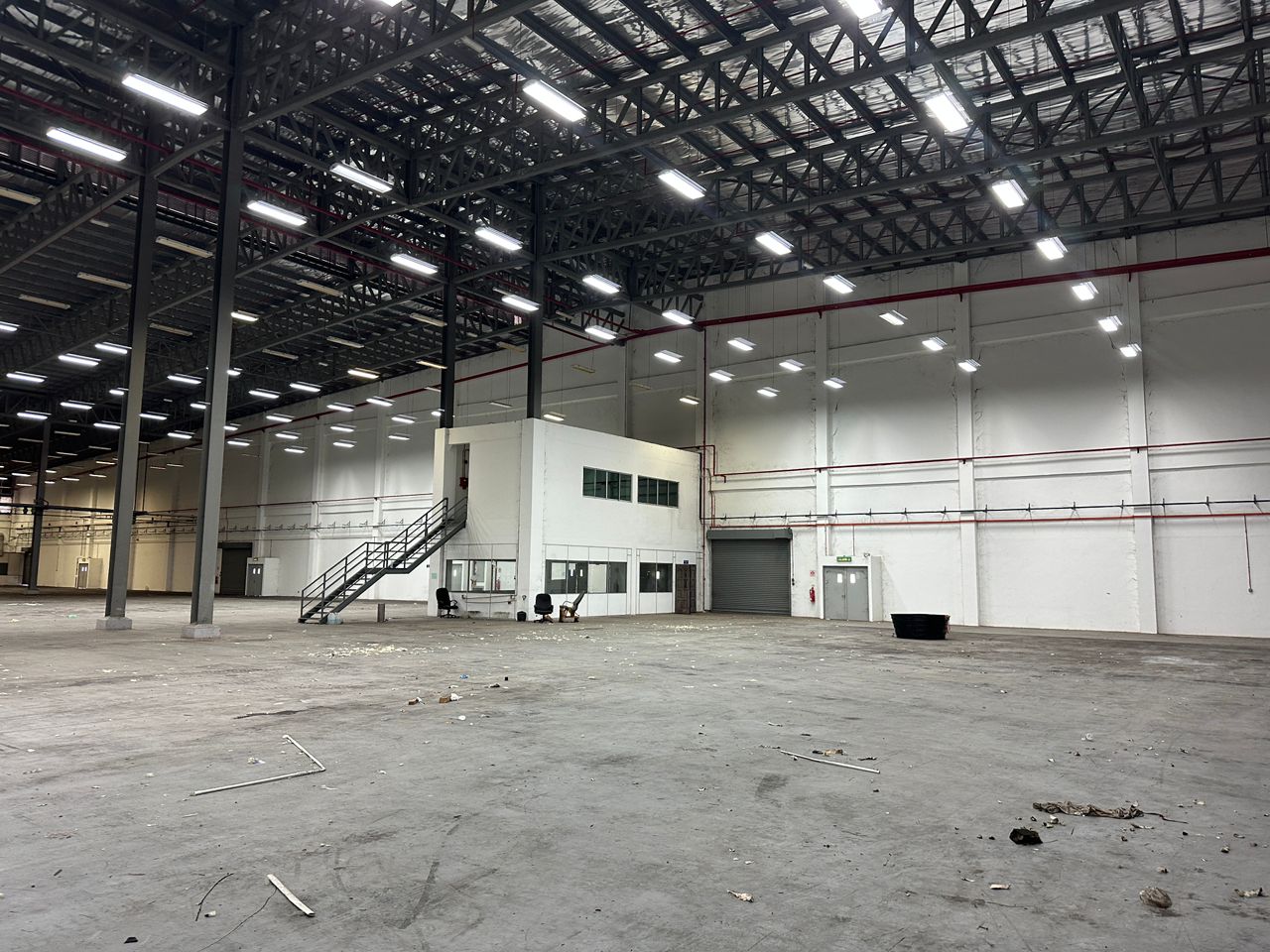 119990 sqft High-Spec Industrial Facility - photo 7