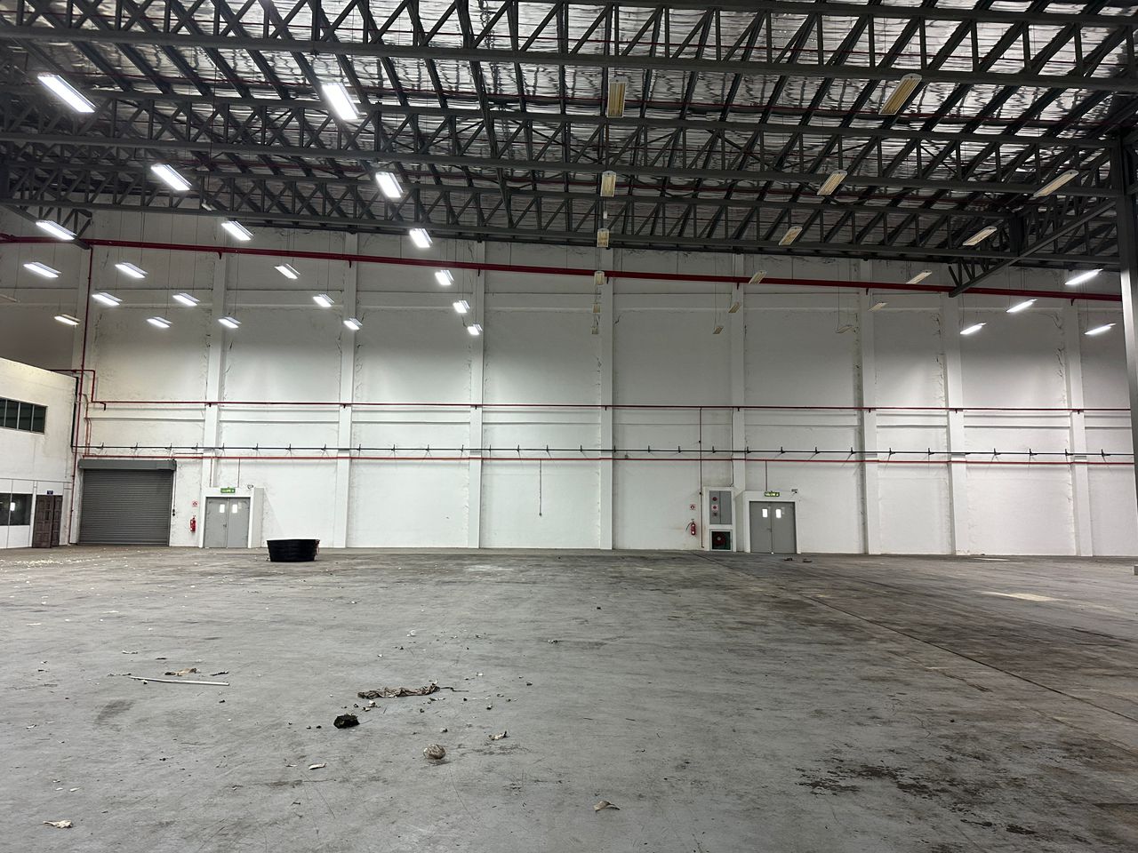 119990 sqft High-Spec Industrial Facility - photo 8