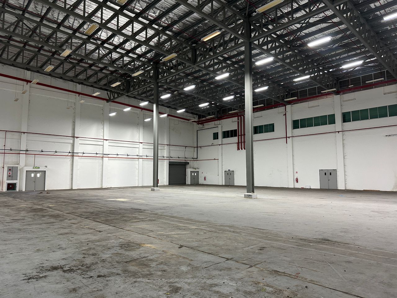 119990 sqft High-Spec Industrial Facility - photo 10