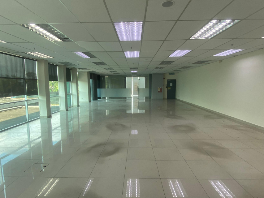 Bukit Minyak Industrial Warehouse With Office - photo 2