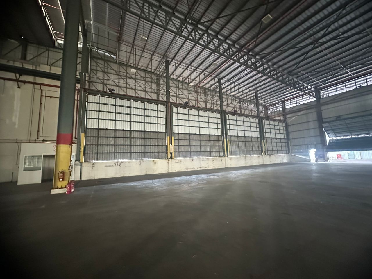 Bukit Minyak Industrial Warehouse With Office - photo 9