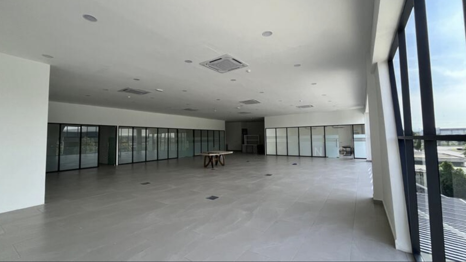 Science Park Detached Factory With 2 Storey Office - photo 2