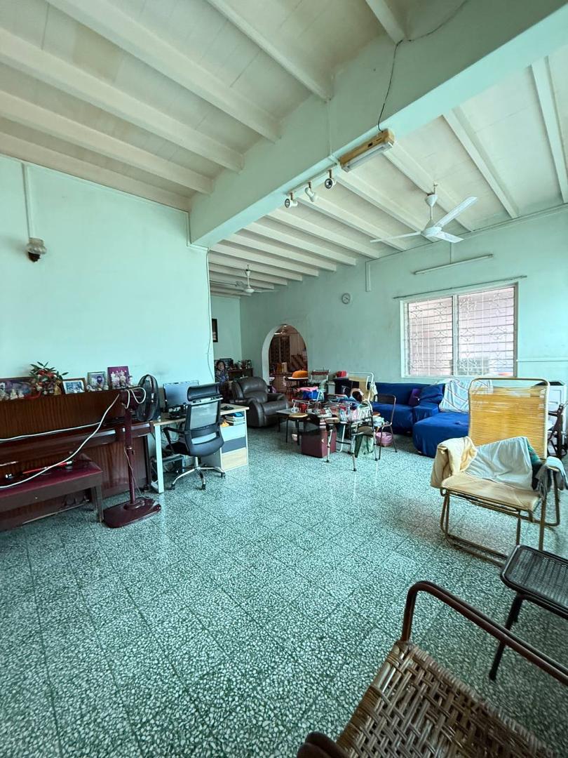 Taman Bukit Dumbar Semi Detached House - photo 2