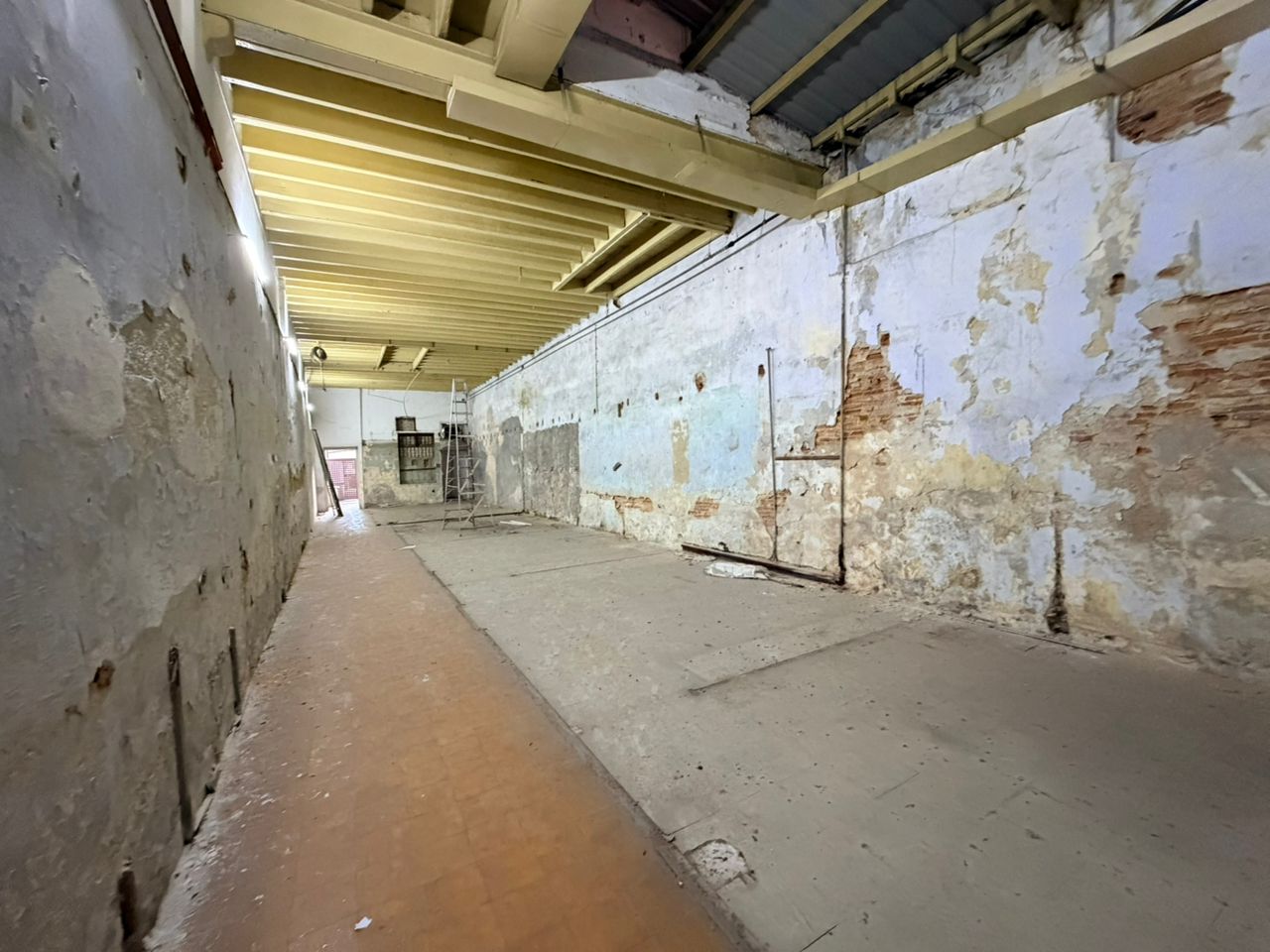 4,000 sqft Prime George Town Shophouse - photo 5