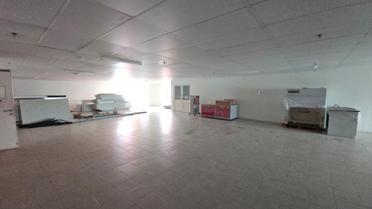43527 sqft Multi-Storey Industrial Factory - photo 7